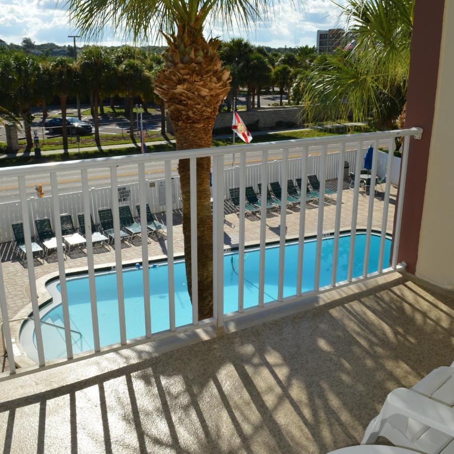 Holiday Villas II On The Beach W/Intercoastal View Clearwater Beach Exterior photo
